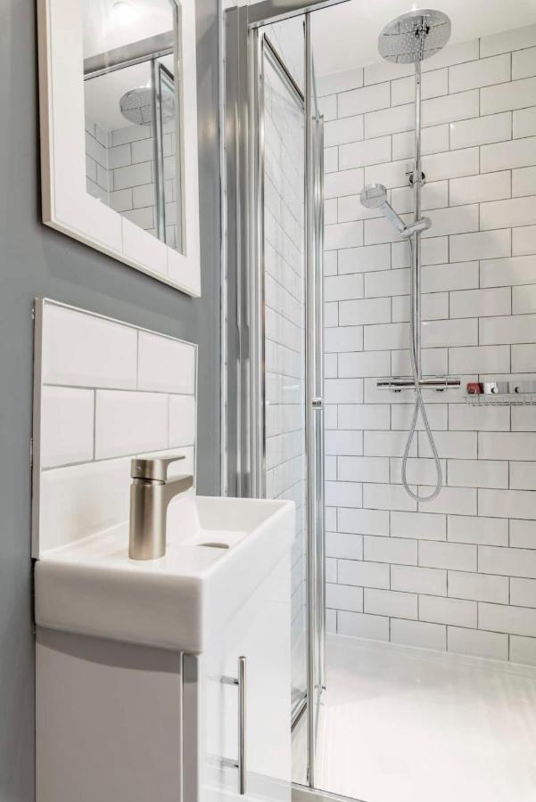 Seaview 1 Bed Open Condo - Free Parking Brighton Bagian luar foto